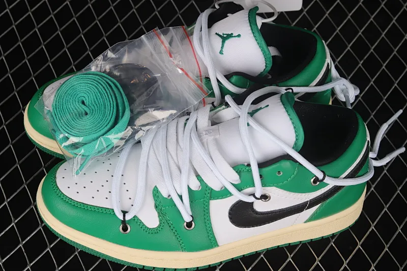 All categories Air Jordan Jordan series basketball shoes Air Jordan 1 Low Air Jordan 1 Low AJ1 Joe 1 customized version white and green color deconstruction sports culture basketball shoes 553560-129